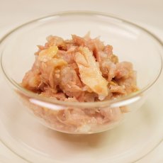 画像2: NEW 最短賞味2028.1・ナチュラルコード 猫 ＮＣＰ１３ マグロ サーモン入りパウチ70g/nco52239成猫用一般食 正規品/SALE (2)